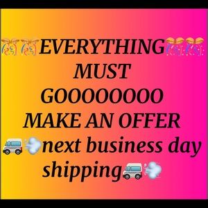 🛍Only reasonable offers will me accepted!🛍